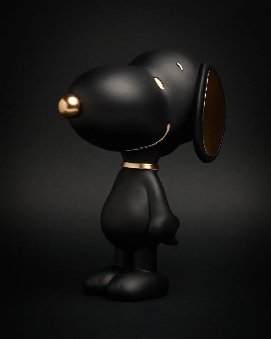SNOOPY STANDING BLACK CM.25