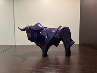 SCULTURA PURPLE OX SMALL VINCENZO DEL MONACO