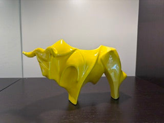 SCULTURA YELLOW OX SMALL VINCENZO DEL MONACO